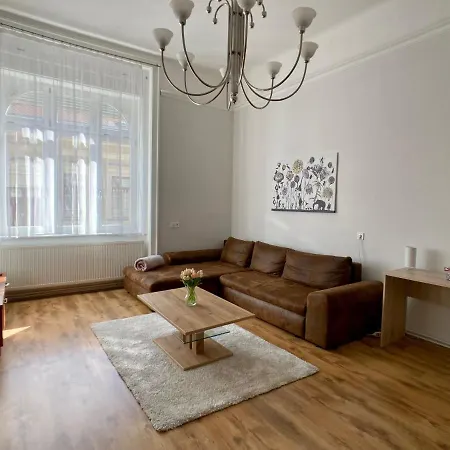 Apartment Florian Apartman Pecs